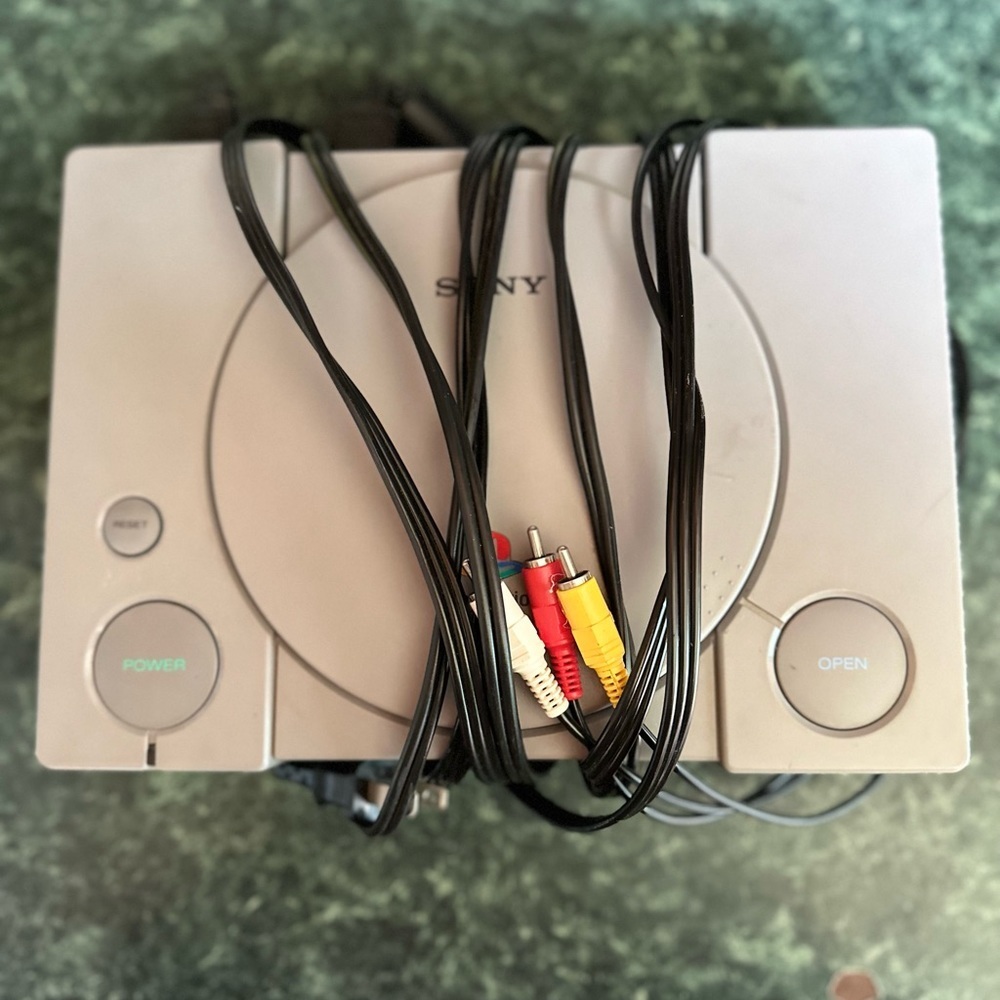 Play Station1 system 1998 SCPH-7501 - Picture 14 of 14